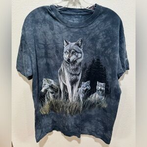 The Mountain Gray‎ Wolf T-Shirt size Large